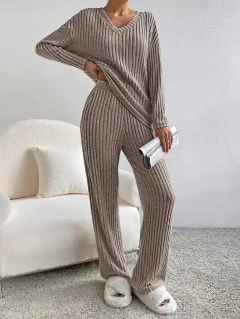 Women’s Knitted Two-Piece Set Outfit – Cozy Autumn/Winter Lounge & Casual Wear