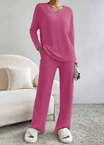 Knitted Two-Piece Set – Stylish, Comfortable & Versatile