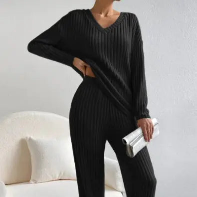 Knitted Two-Piece Set – Stylish, Comfortable & Versatile
